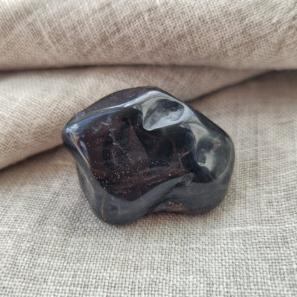 Black Onyx crystal for healing, comfort and connection