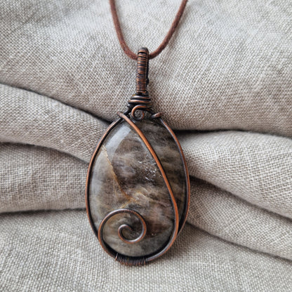 Jewellery for emotional healing after losing a loved one