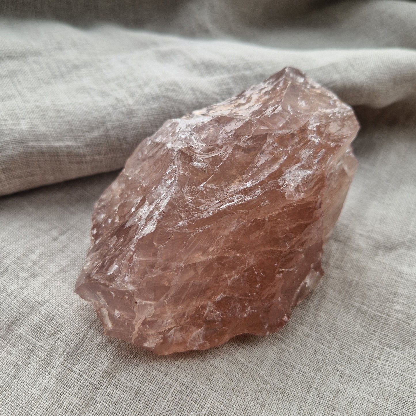 Gem rose quartz imprinted for healing