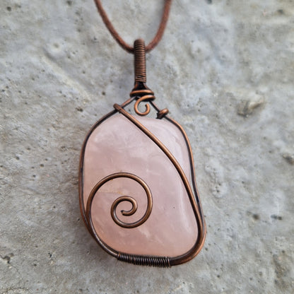Bio-resonance jewellery for loss