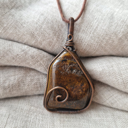 Bio-resonance imprinted healing tigers eye crystal necklace